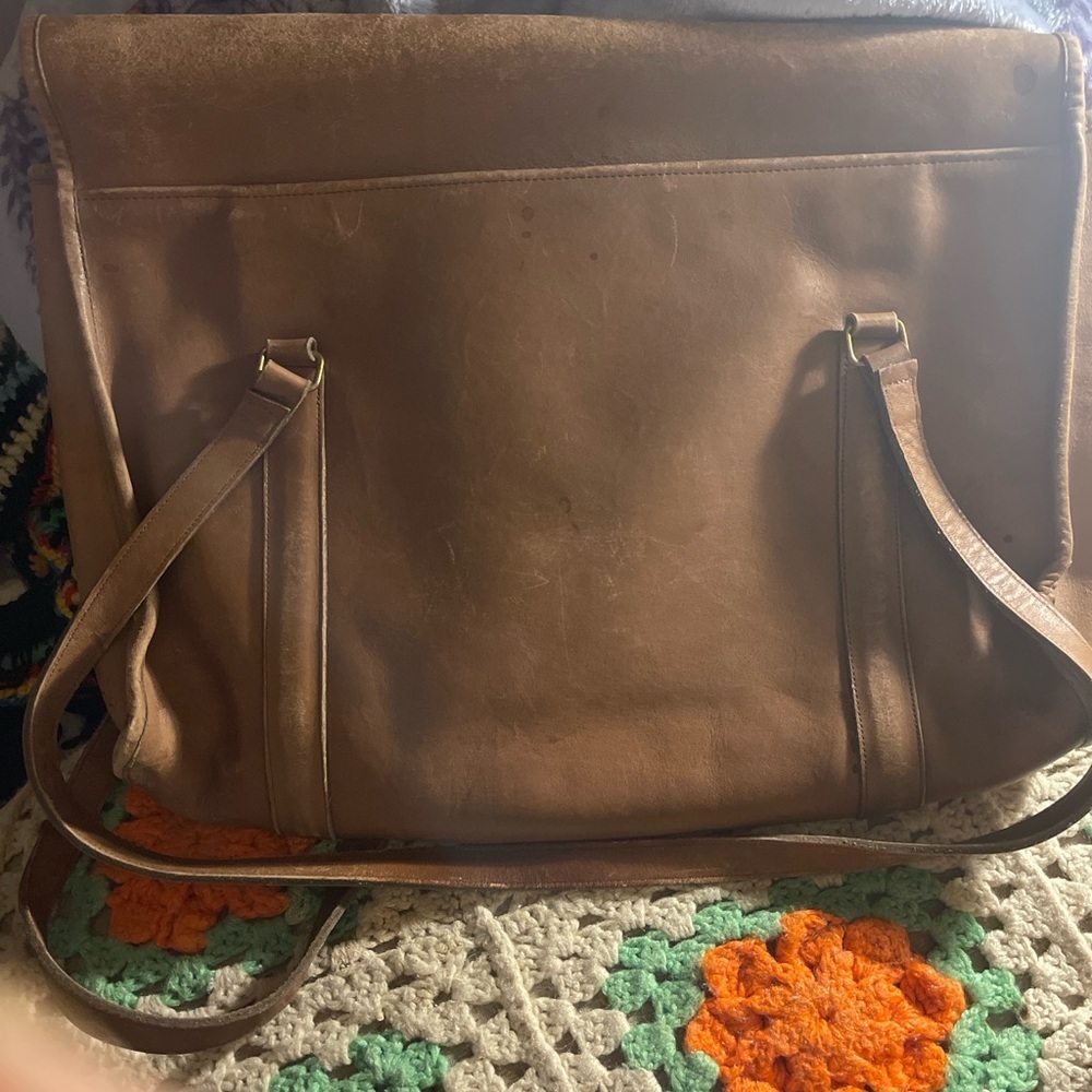 EUC Vintage 1970’s Coach portfolio/messenger bag!